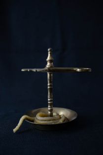 Dochtschere auf Ständer