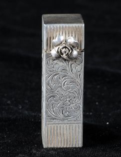 Lippenstiftbehälter