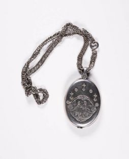 Medaillon Anhänger mit Kette